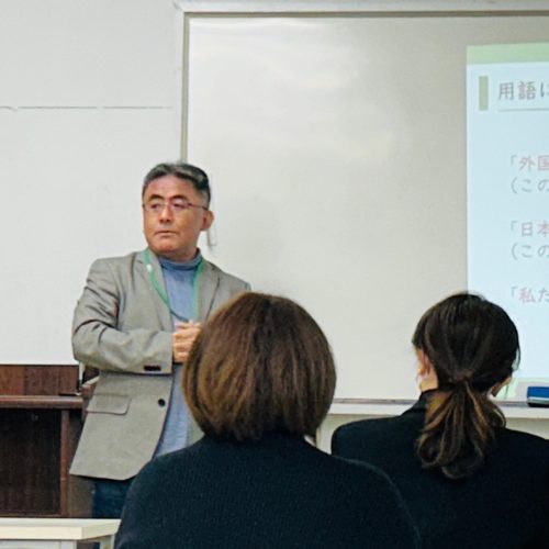 Easy Japanese lecture by Mr. Yoshikai