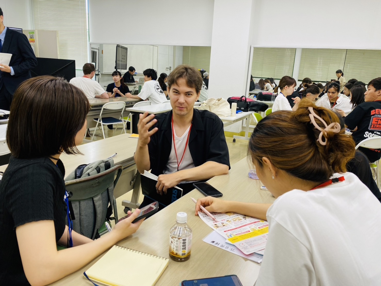 English Lesson with Japanese and International Students